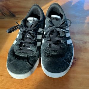 Adidas sneakers size 5